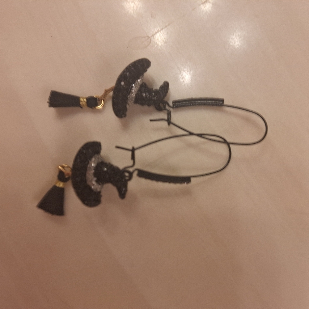 Betsey Johnson Witch Earrings - Picture 7 of 8